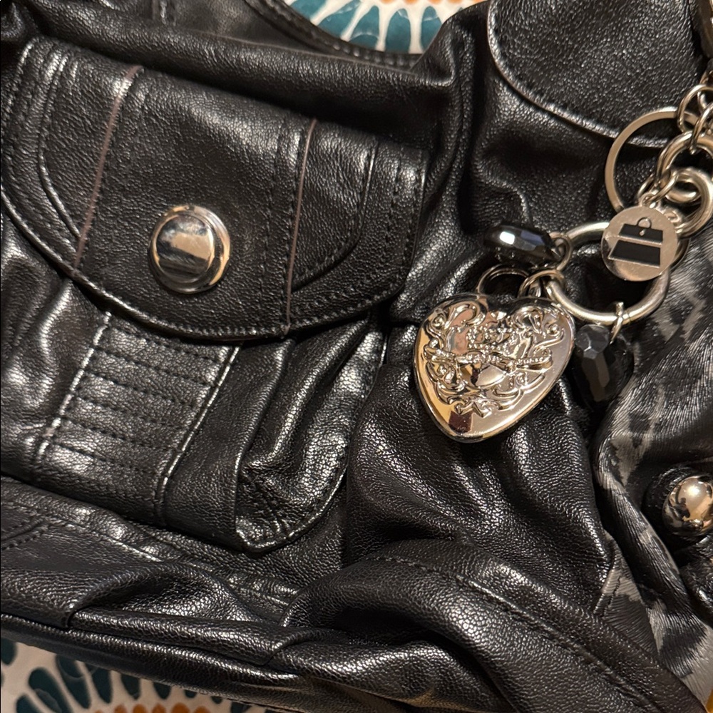 Elegant Kathy Van Zealand Black Leather Handbag - Picture 6 of 11